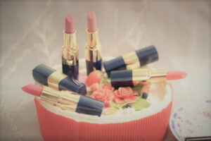 【ザ･昭和】女心くすぐる化粧品CMバトル 春篇 (70年代)